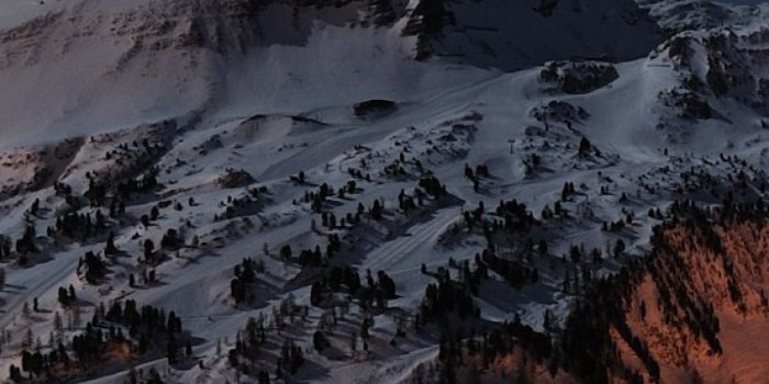 1125x2436 Switzerland iPhone X Wallpaper Download