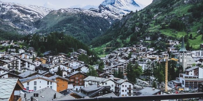 1000x1333 500+ Switzerland Pictures | Download Free Images on Unsplash