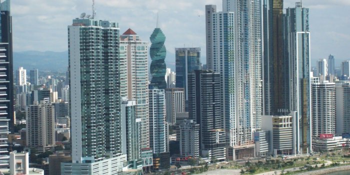 1600x1200 Panama City