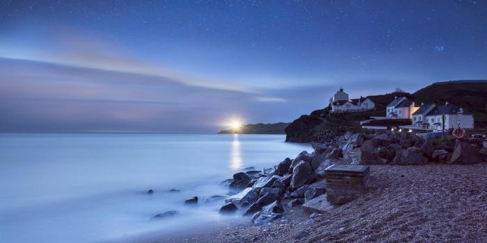 2048x1324 sea, Lighthouse, Home, Night, Stars, Beach Wallpapers HD / Desktop