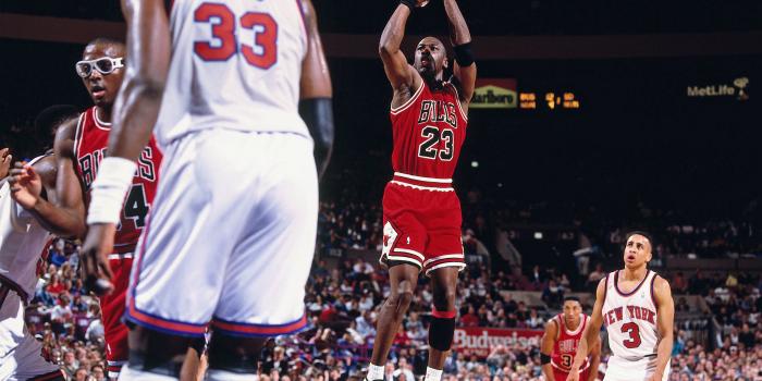 2732x2732 hi88-michael-jordan-nba-sports-nike-wallpaper