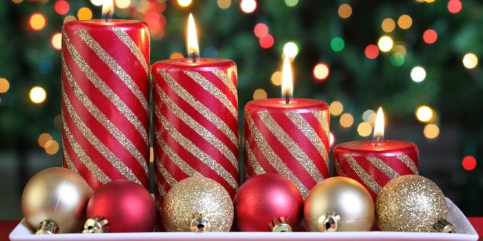 2560x1600 Red Christmas Candles And Balls Christmas Hd Wallpaper 2560x1600