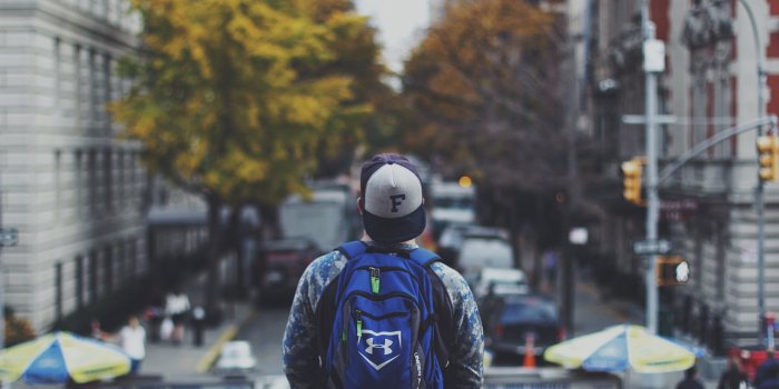 5184x3456 Men's blue Under Armour backpack, cityscape, city HD wallpaper