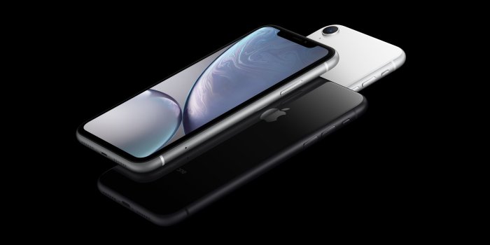 3840x2160 Wallpaper iPhone XR, white, black, 5K, smartphone, Apple September
