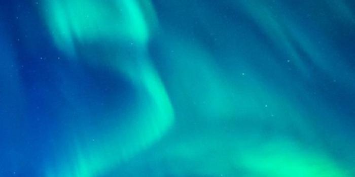 736x1309 Streaks of turquoise across the sky. Gorgeous photo of the