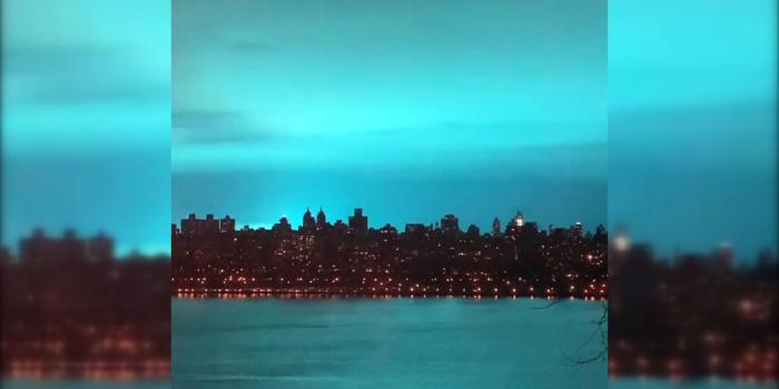 1920x1080 Eerie blue light fills New York City sky after transformer