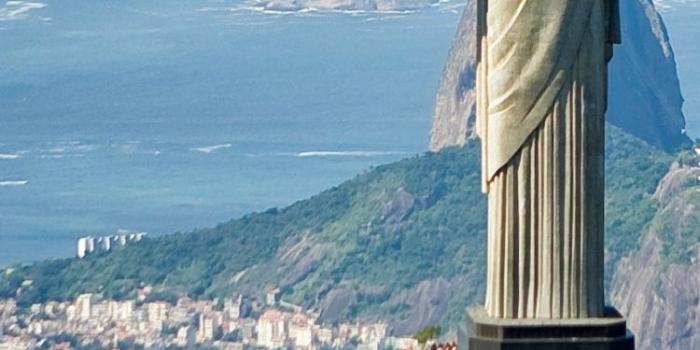 750x1334 Free download Webshots Christ the Redeemer Overlooking Rio de