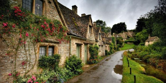 1400x875 4541393 #urban, #street, #grass, #England, #old, #architecture