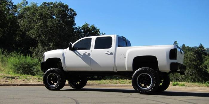 1100x825 47+] Lifted Chevy Truck Wallpaper on WallpaperSafari