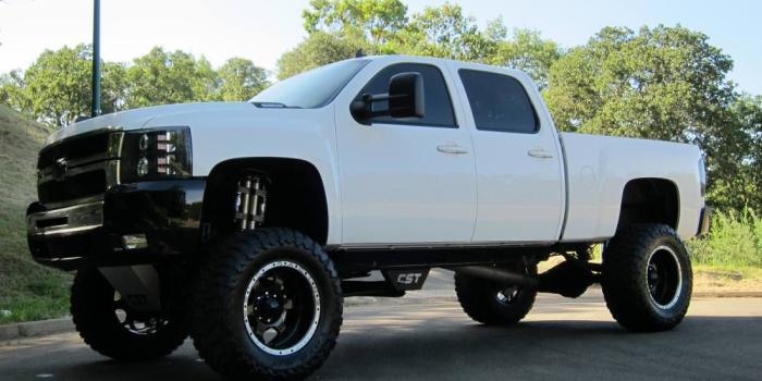 1100x825 47+] Lifted Chevy Trucks Wallpaper on WallpaperSafari