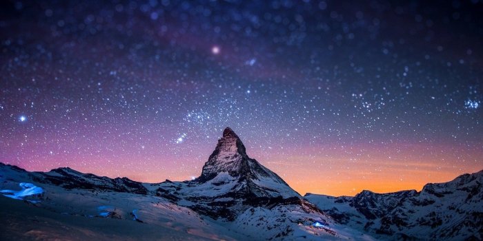 1600x1200 Mountain at Night Ultra HD Desktop Background Wallpaper for 4K UHD