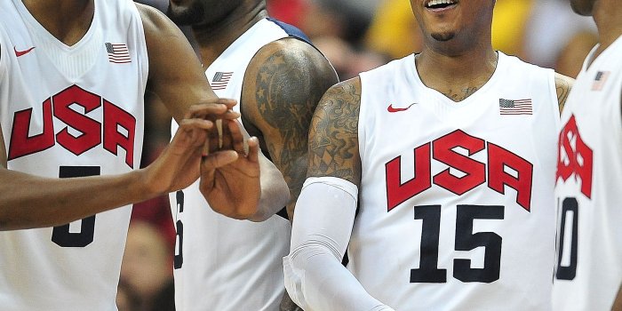 1400x1400 NBA History: Lakers Kobe Bryant 's career minutes vs LeBron James