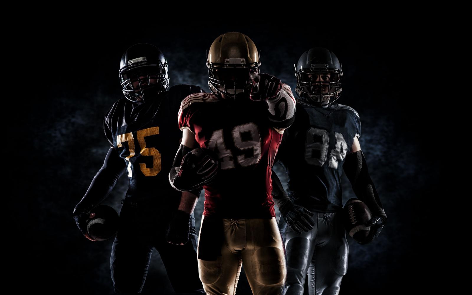 3840x2400 Download 3840x2400 wallpaper dark, players, football, sports, 4k