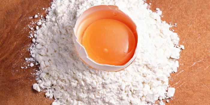 1600x1200 Egg inside a white powder HD wallpaper | Wallpaper Flare