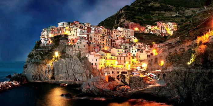 2560x1600 Windows Bacgrounds Image: Windows 10 Landscape Backgrounds