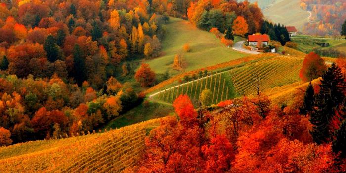 2560x1920 Mountain Landscape Autumn Wallpapers