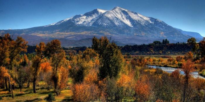 1366x768 Autumn Mountain Wallpaper | Mega Wallpapers