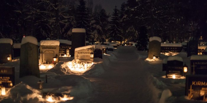 1600x1067 Cemetery Tombstones Night Lights Snow Winter Bokeh Mood Dark