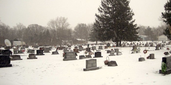 1024x768 Snowy Cemetery, Heyworth, Illinois | nell haynes