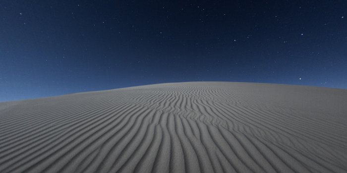 3840x2160 4K Desert Sand Night Wallpaper - [3840x2160]