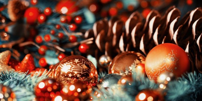 1920x1200 Golden Christmas Decorations Wallpaper - Christmas Ornament