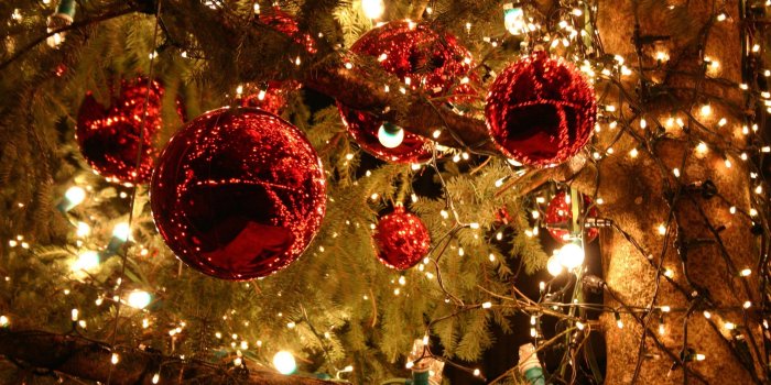 3072x1728 Christmas Ornaments Wallpaper (71+ images)