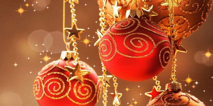 1024x1024 Christmas Decorations iPad Wallpapers Free Download