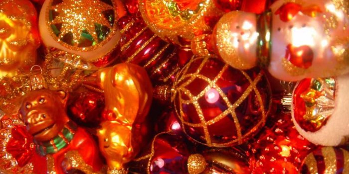 1024x768 Crazy Frankenstein - Christmas decorations wallpapers