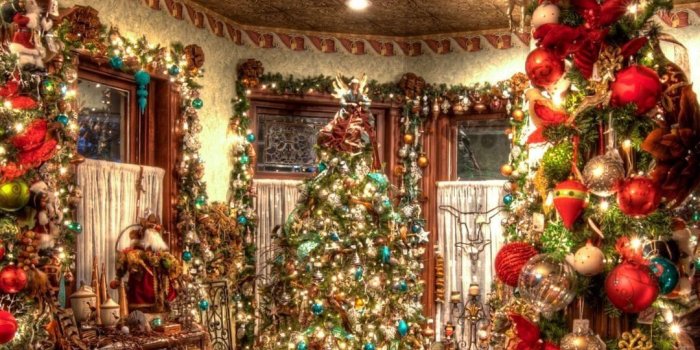 1080x1920 Christmas Decorations Big Room Tree Android Wallpaper free download
