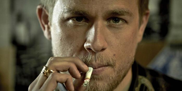 1920x1280 Charlie Hunnam HD Wallpaper | Background Image | 1920x1280 | ID