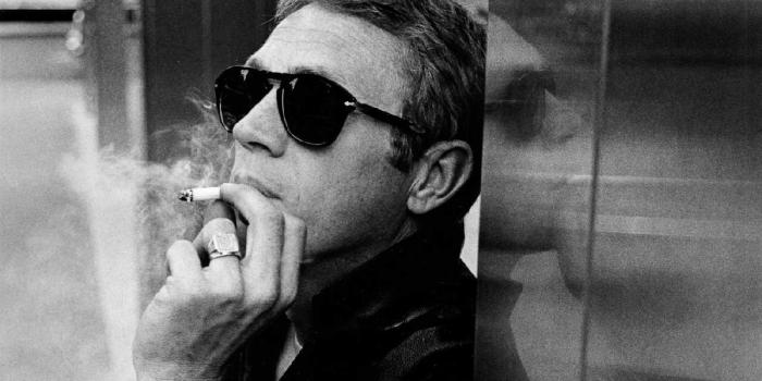 1280x800 Steve McQueen Smoking Cigarette Desktop Wallpaper