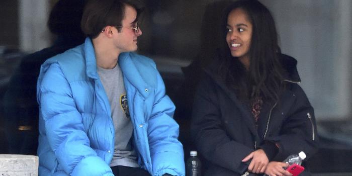 1920x1080 Malia Obama Smokes Cigarette on Date with Boyfriend | StyleCaster