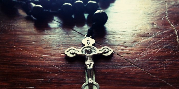 2048x1536 51+ Rosary Wallpapers on WallpaperPlay