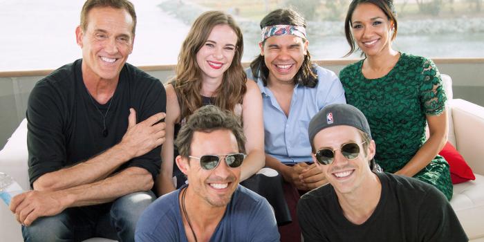 1920x1080 Get Ready for an Epic #Multiverse, Shares The Flash Stars (VIDEO