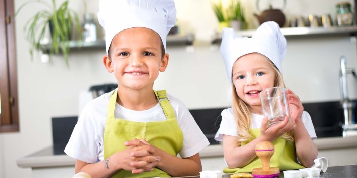 1920x1080 young kids happy childrens family preparing funny cake kitchen