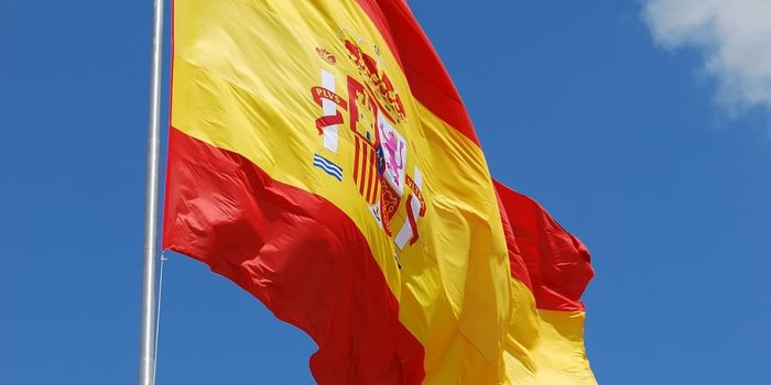 910x1356 HD wallpaper: Spain flag in white pole during daytime, spanish