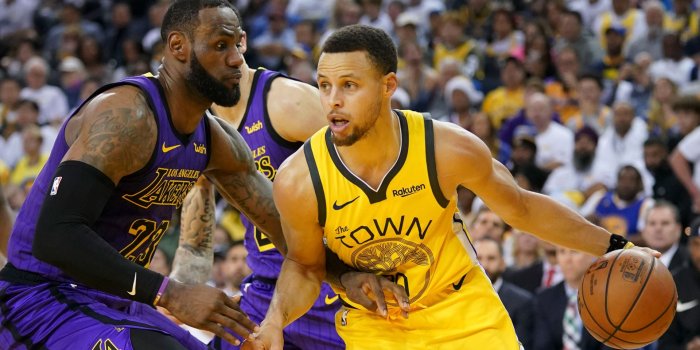 1920x1080 LeBron James gives well wishes to Steph Curry after Warriors star