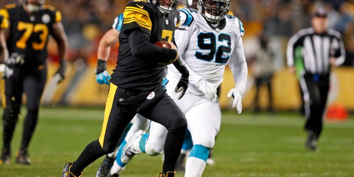 2560x1440 Steelers strike early, often to hammer Panthers, 52-21