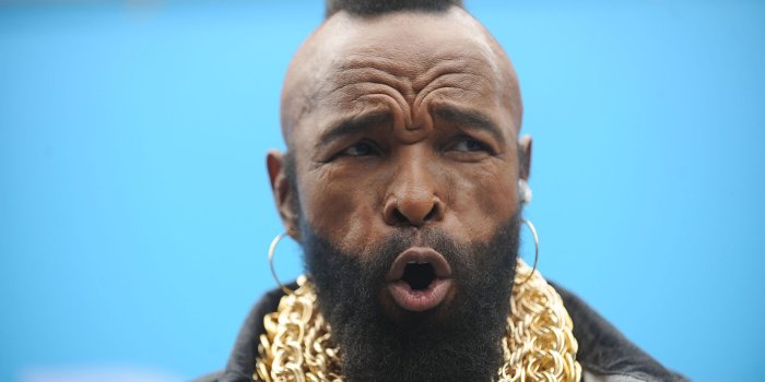 2560x1440 Mr. T is now a curling fan