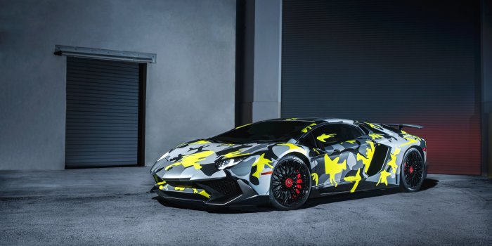 3840x2400 Gold Lamborghini Wallpaper