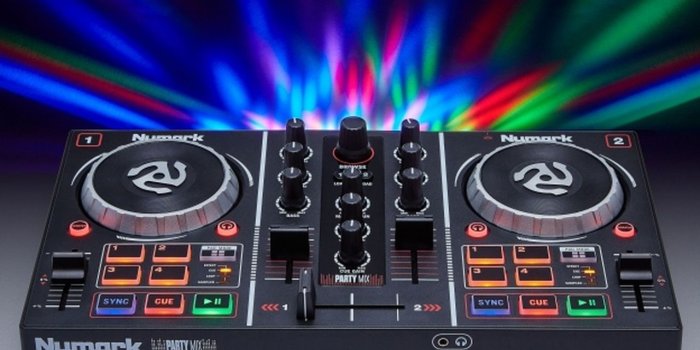 1280x800 Numark Party Mix DJ Controller with Built In Light Show