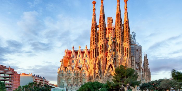 4393x3060 Sagrada Família Wallpapers