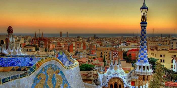 2000x1330 48+] Barcelona Spain Wallpaper on WallpaperSafari