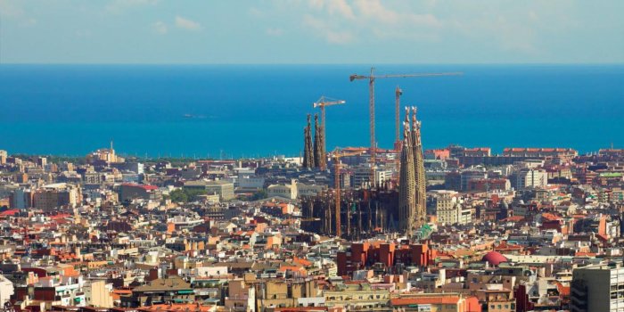 1366x768 Free download Barcelona Spain Cityscape City 1366x768 iWallHD
