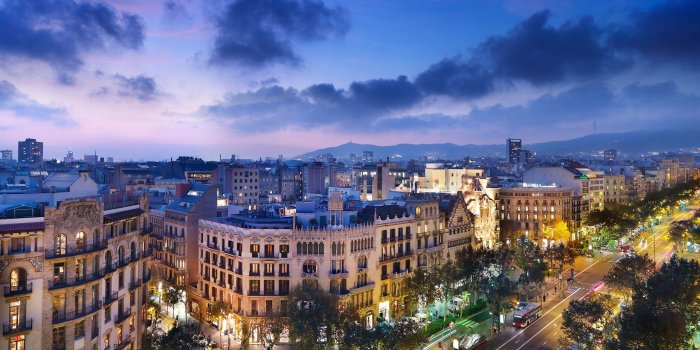 1920x1080 Wallpaper Spain, Barcelona, city night, street, road, architecture