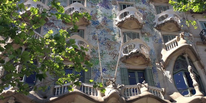 910x1213 HD wallpaper: low angle photography of beige concrete building