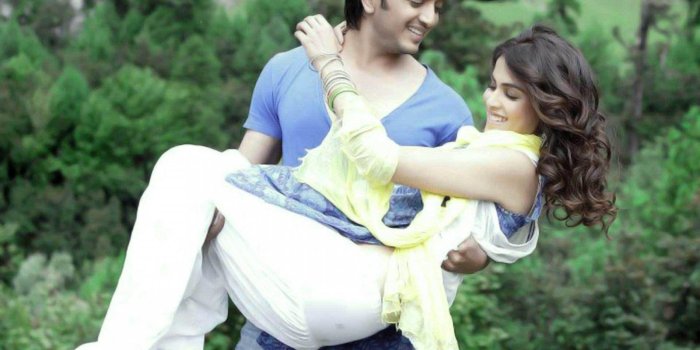 1600x1200 Cute Love Couple HD Wallpapers