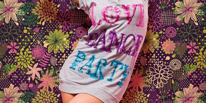 1220x1745 Neon Flowers Wallpaper by Muffin & Mani for Milton & King – BURKE