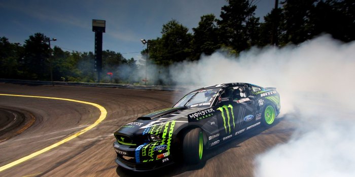 1920x1280 Monster Energy Racing | WallpaperFool