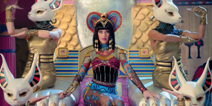 1499x843 Everything Wrong With Katy Perry - 